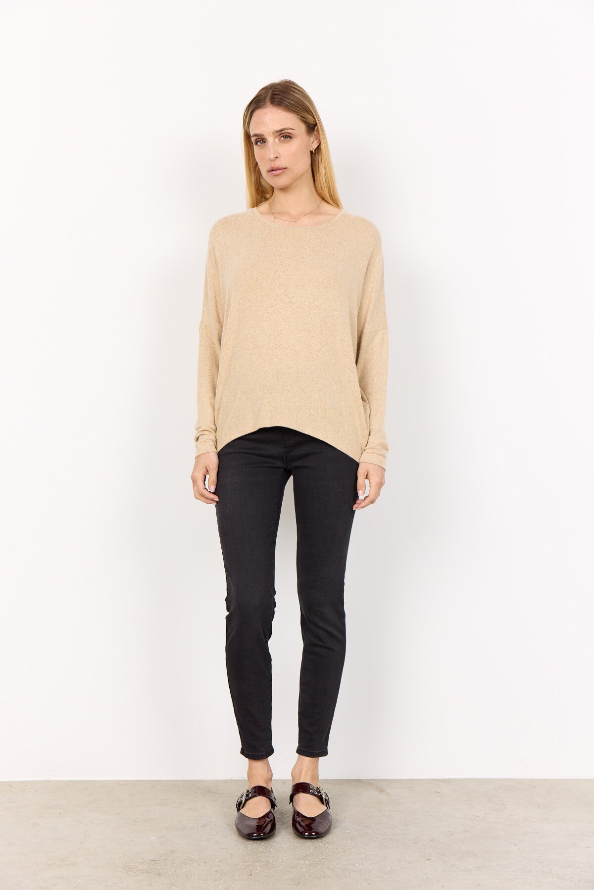 SC-BIARA 1 Bluse Sand