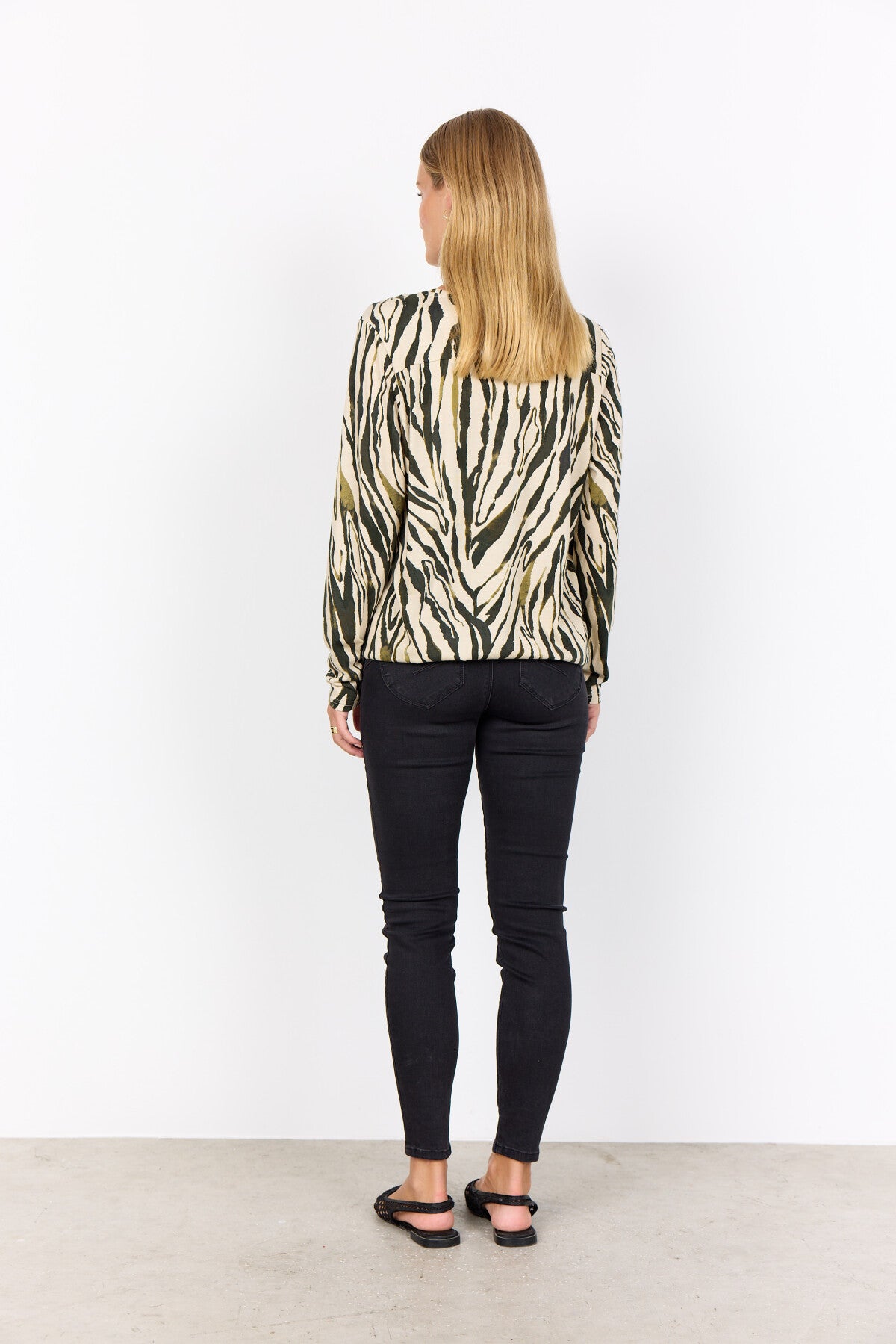SC-FELICITY AOP 522 Bluse Mørkegrøn