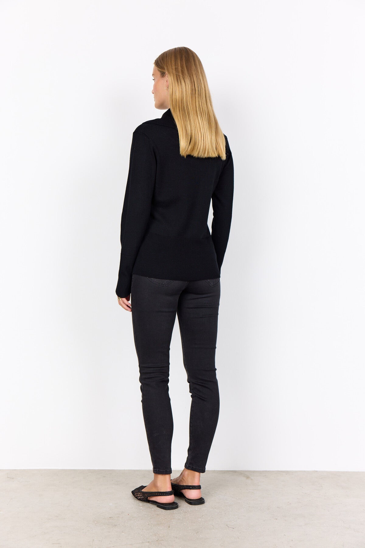 SC-DOLLIE 305 Pullover Sort
