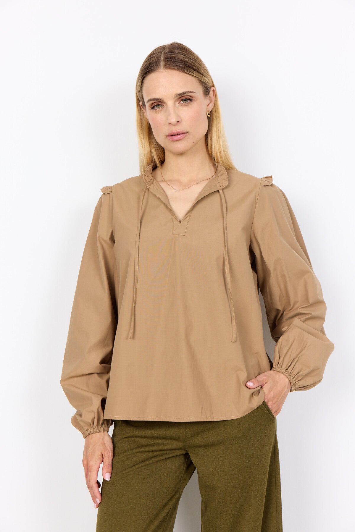 SC-NETTI 108 Bluse Mørk sand