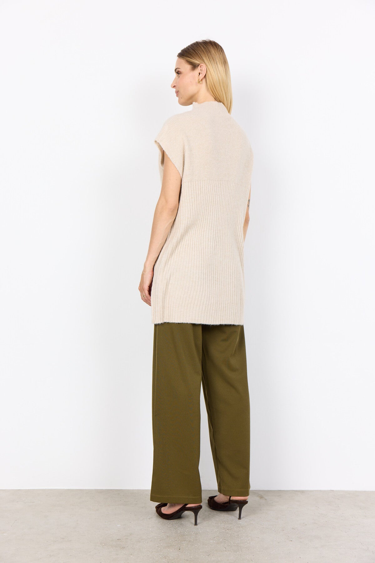 SC-VIRGINIA 2 Vest Creme
