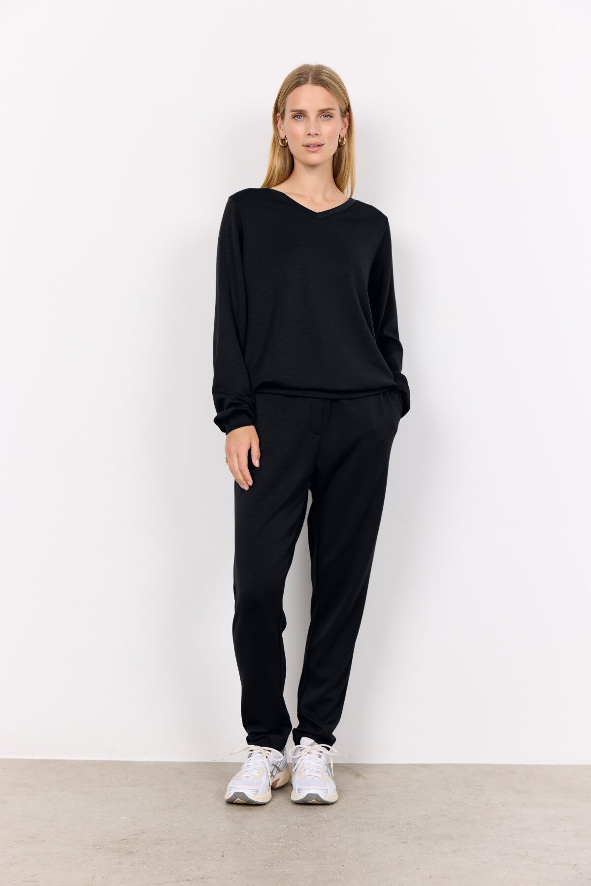 SC-BANU 194 Bluse Sort
