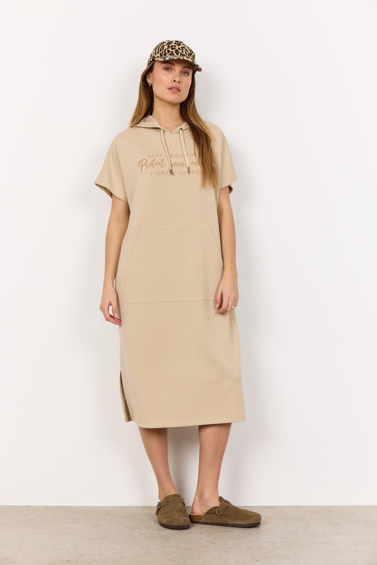 SC-BANU 178 Kjole Sand