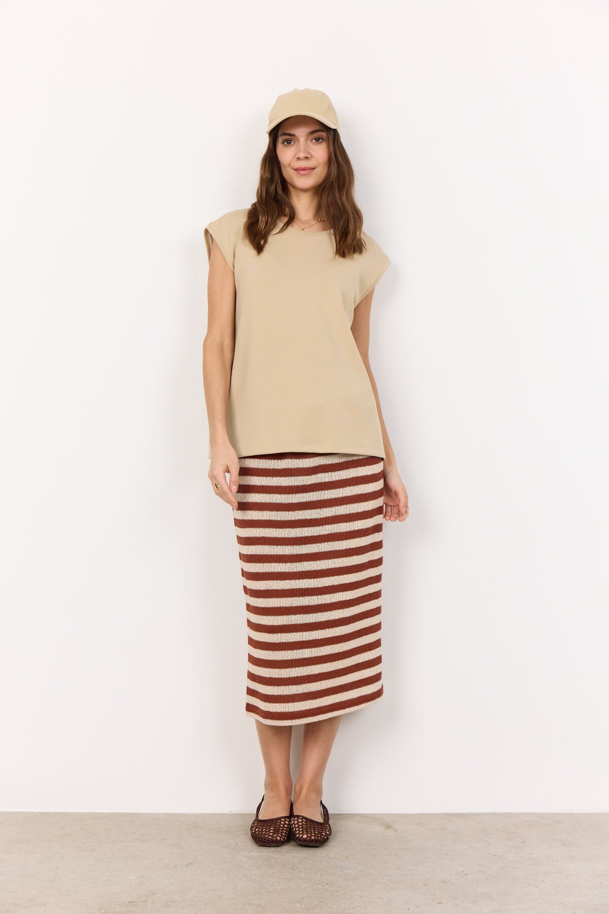 SC-BANU 229 Top Sand
