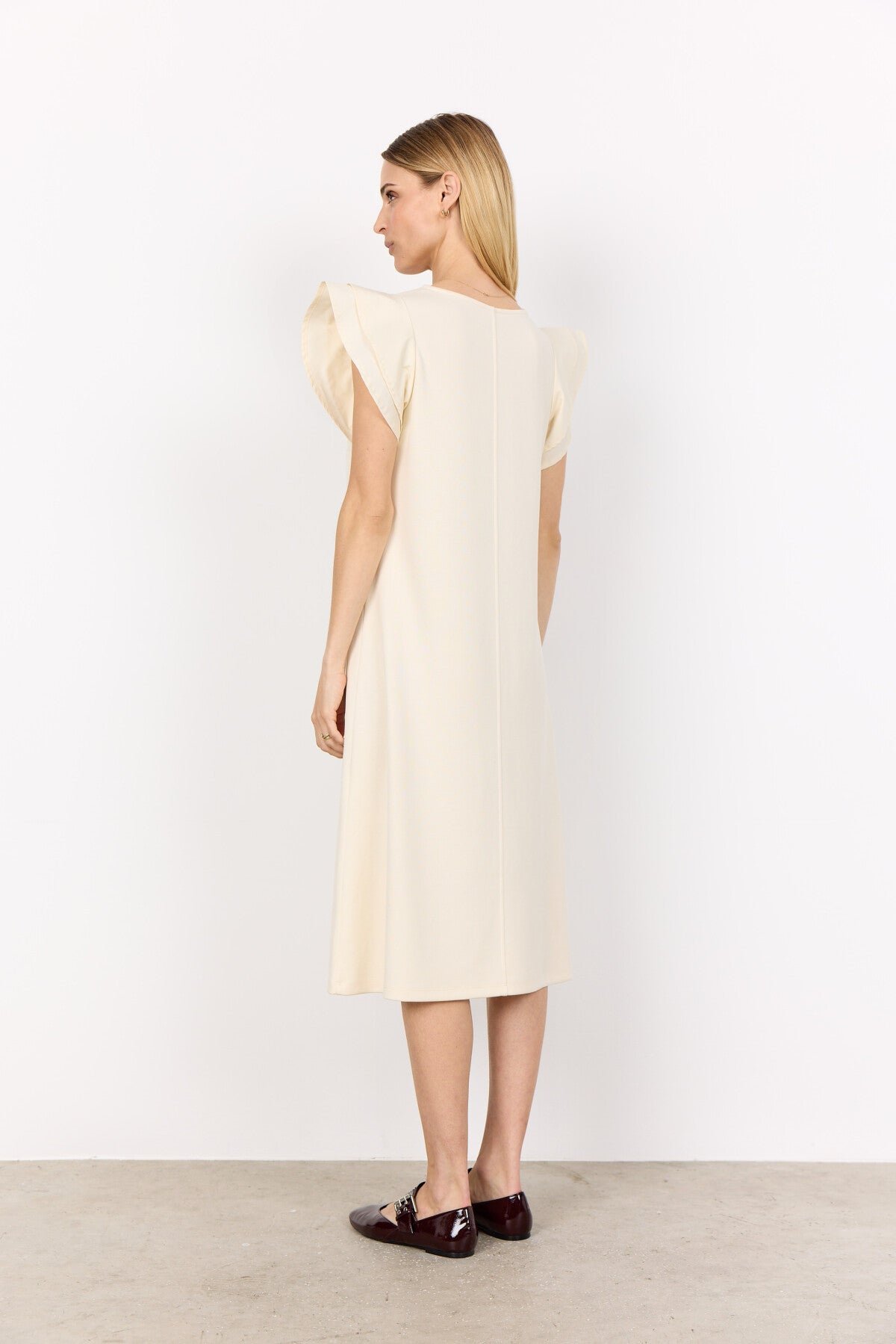 SC-BANU 251 Kjole Creme