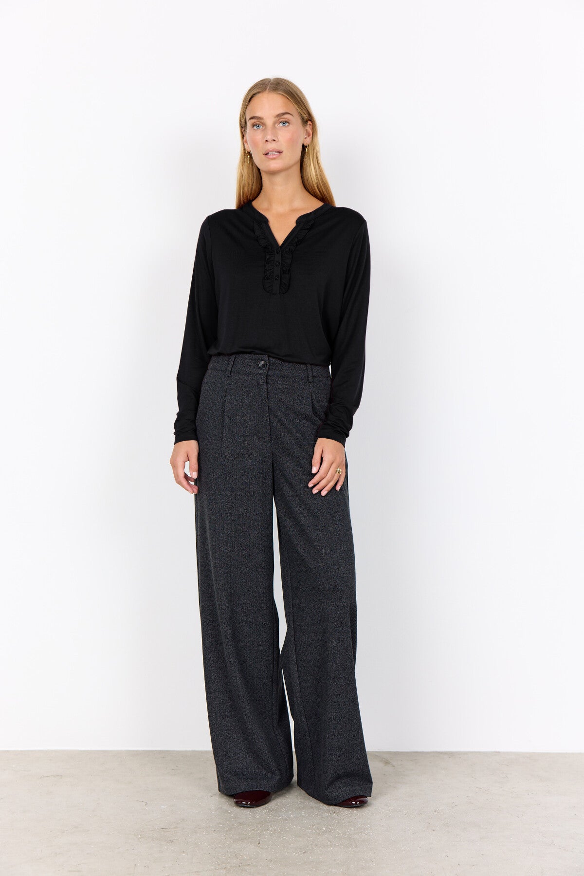 SC-MARICA 339 Bluse Sort