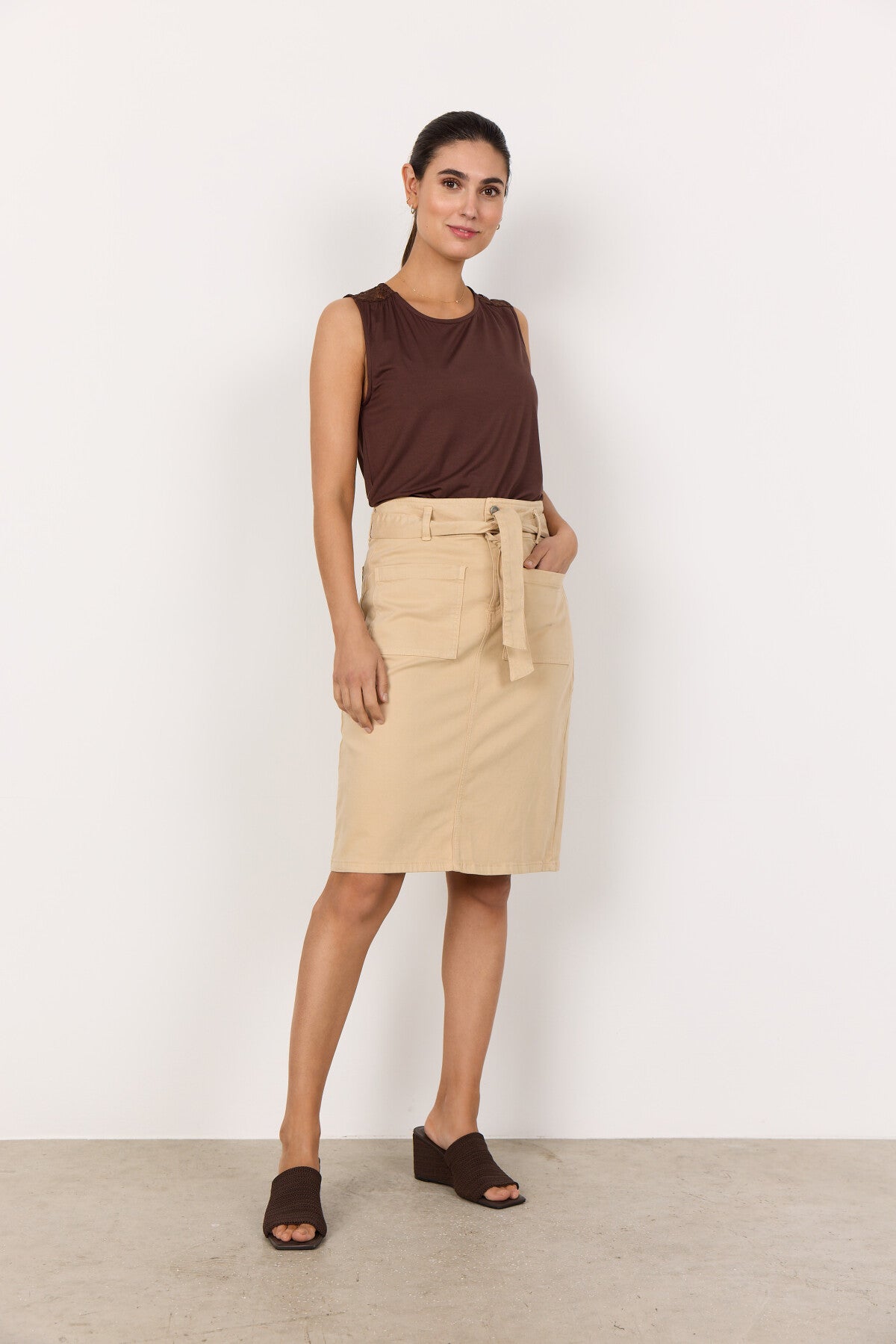SC-MARICA 323 Top Mørk brun