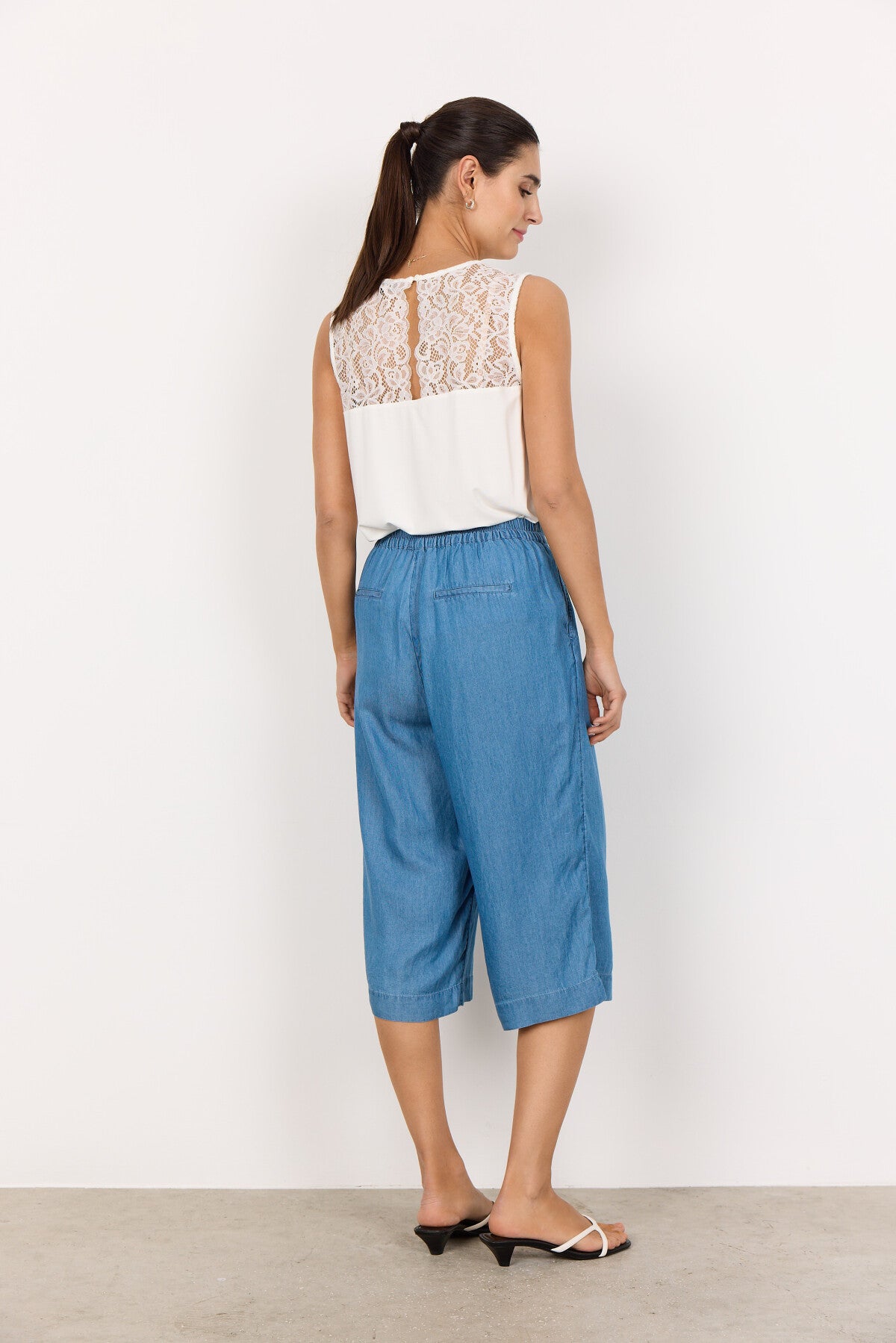 SC-MARICA 323 Top Off white