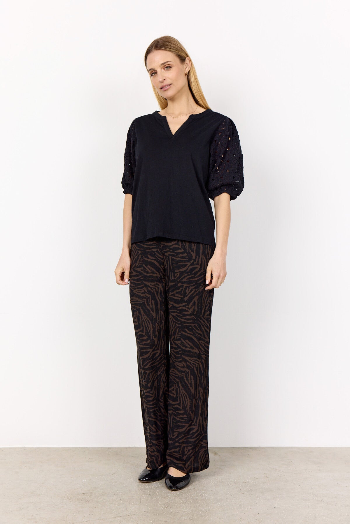SC-SHENA 2 T-shirt Sort