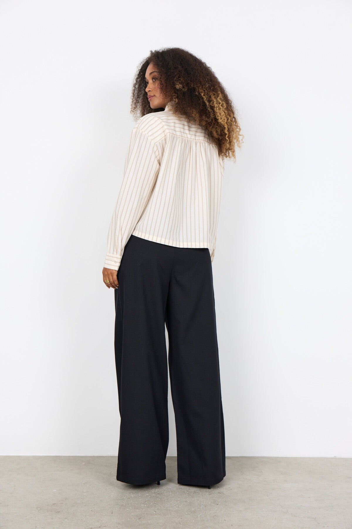 SC-BARDOT 1 Skjorte Creme