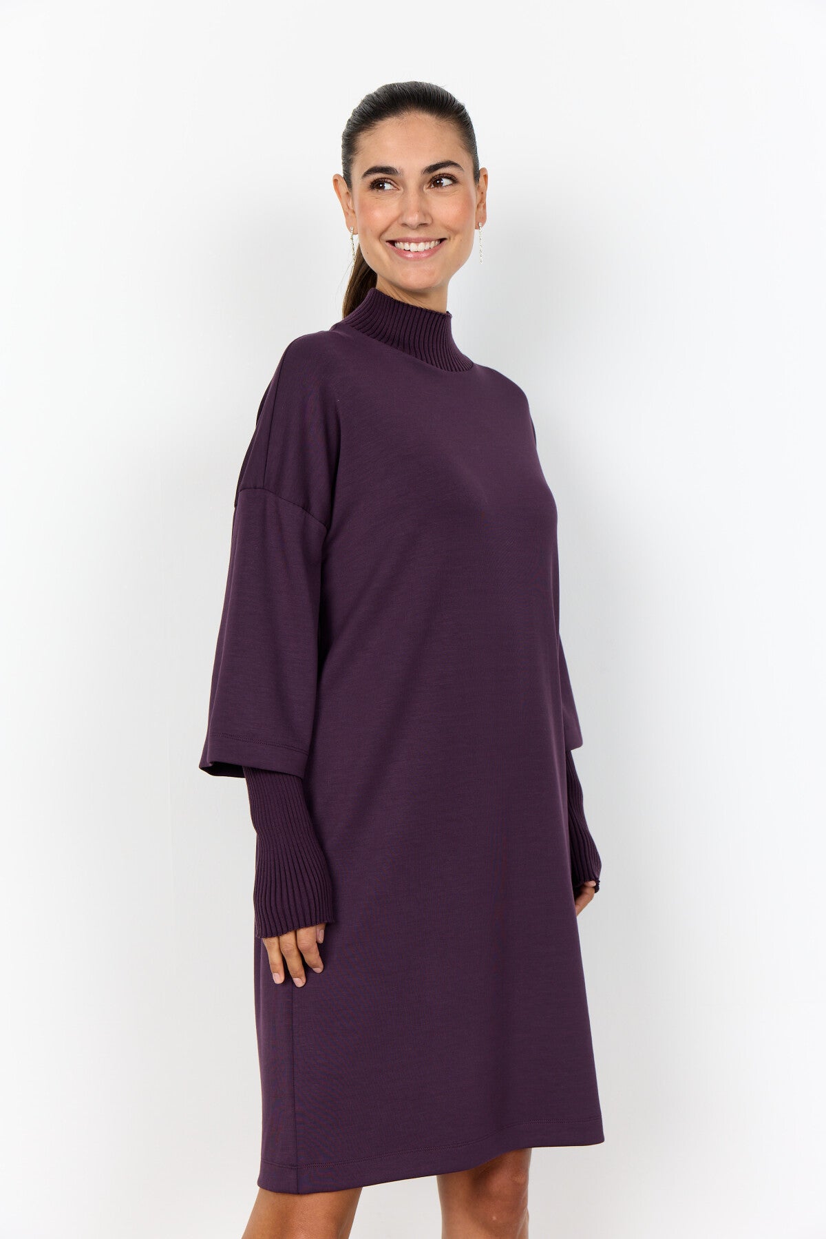 SC-BANU 273 Kjole Lilla
