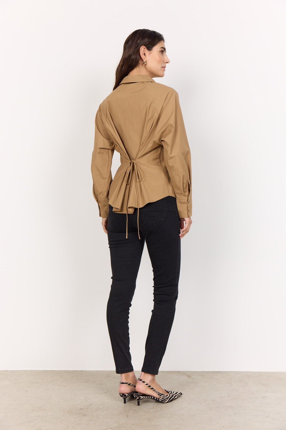 SC-NETTI 109 Skjorte Mørk sand