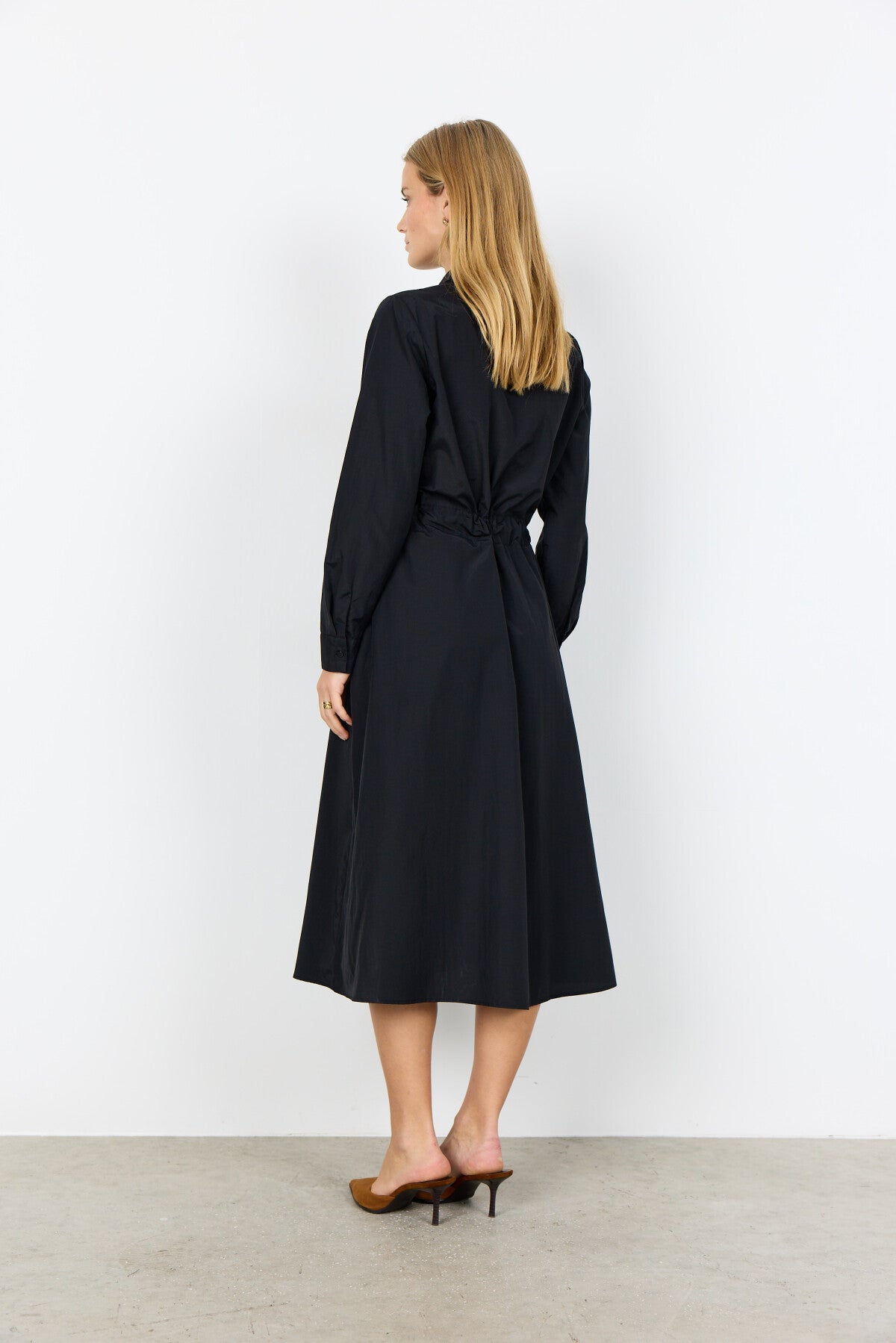 SC-NETTI 117 Kjole Sort