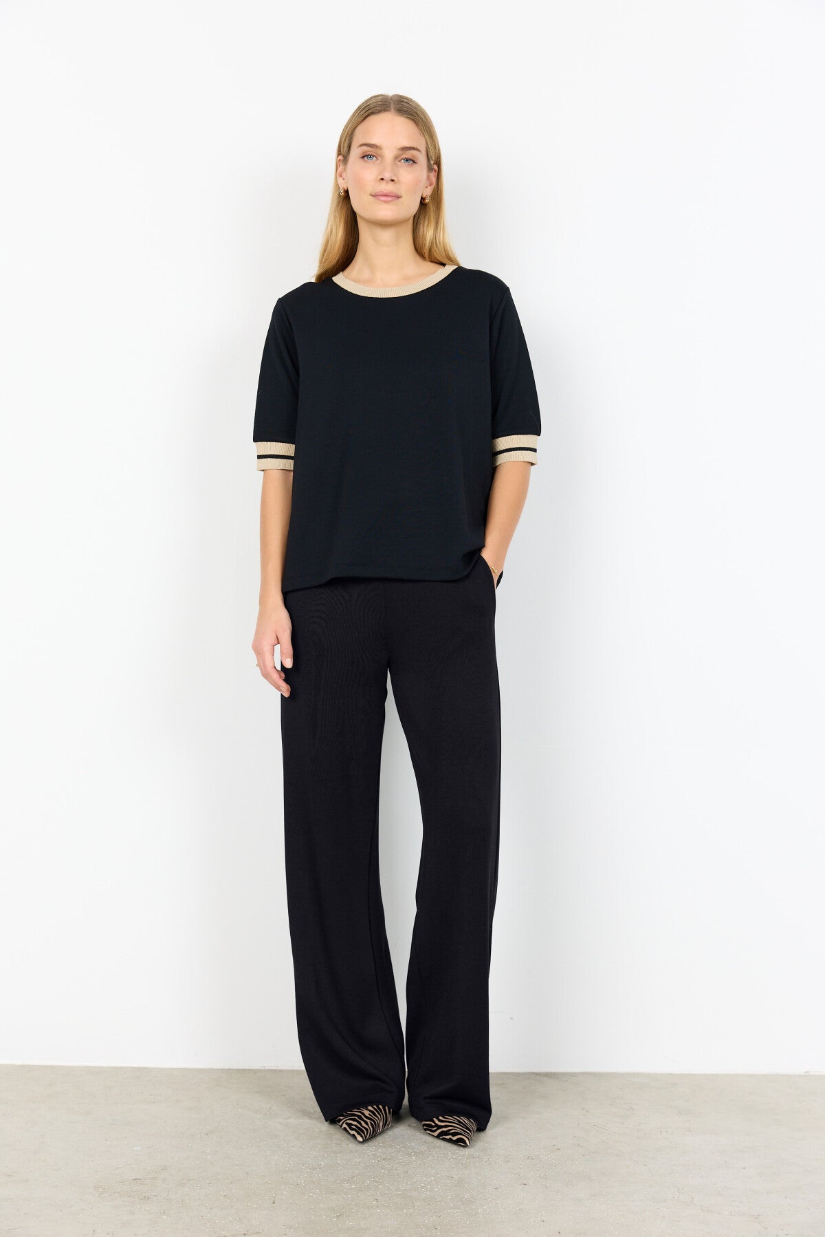 SC-BANU 286 Bluse Sort