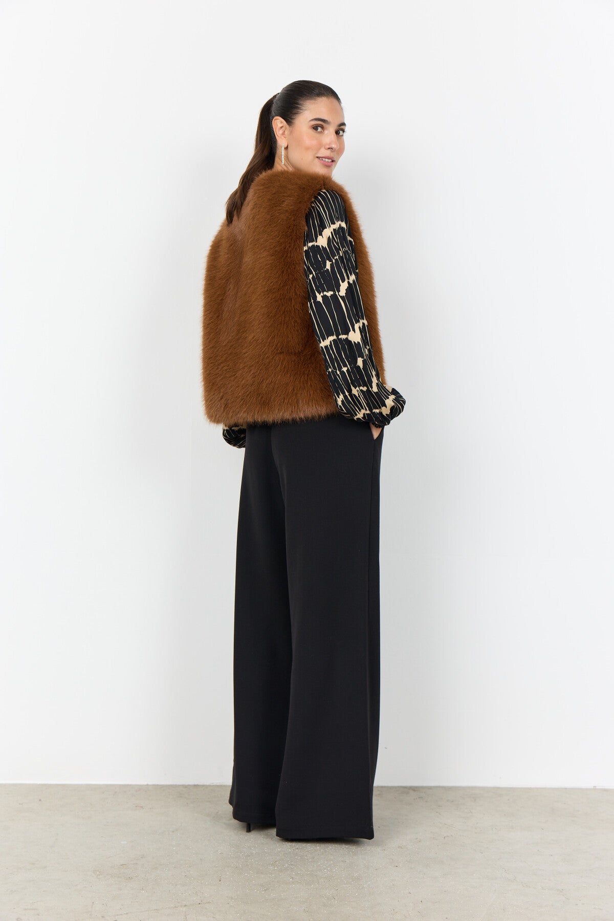 SC-NAIDA 3 Vest Brun